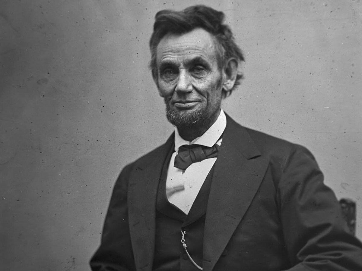 Get inspired by the life &amp; legacy of Abraham Lincoln at these historic places: doi.gov/blog/walk-foot…