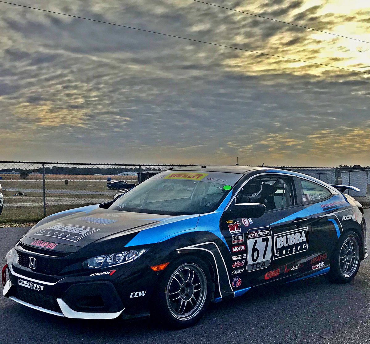 Going to @ChinTrackDays at @sebringraceway next weekend! @Bubbaburger #bestburger @Lucas_Oil #SlickMist @HeeltoeAuto @HondaGenerators @eibach_racing @COOLSHIRT @WeldRacing  #CCW @HondaRacing_HPD @Honda  @KONIshocks @StopTech @knfilters @hasport #ktuner