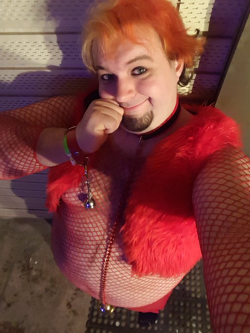 I had such a sexy weekend at the kink club. I hope to do some more webcamming this week before I go on<a href="/tag/polyamory"class="tags"><span>#polyamory</span></a>