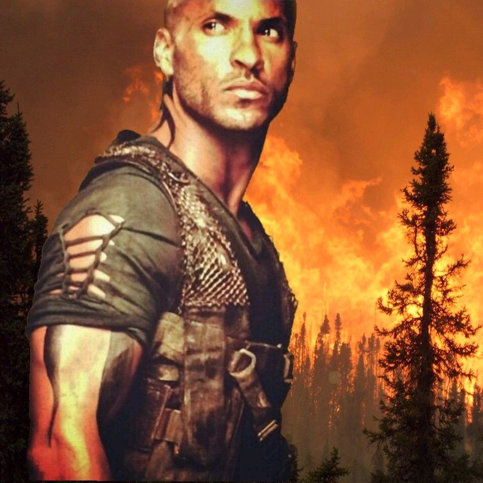 RPG100FR's tweet photo. • Lincoln.
— Ricky Whittle.
— 24 ans.
— Hétérosexuel.
— Trikru.
@LincolnTrikru https://t.co/bVNKJcBrV5