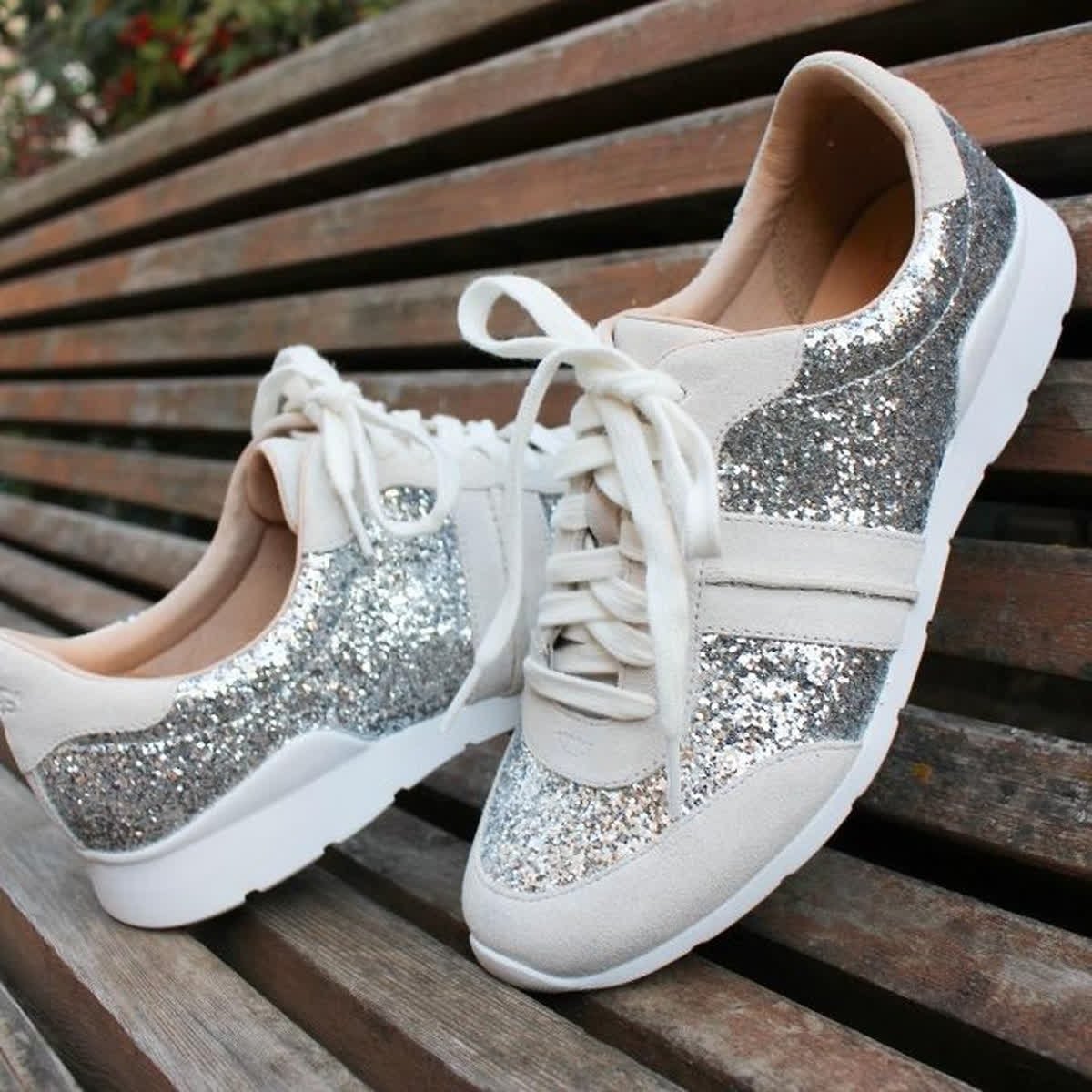 ugg jaida glitter sneaker