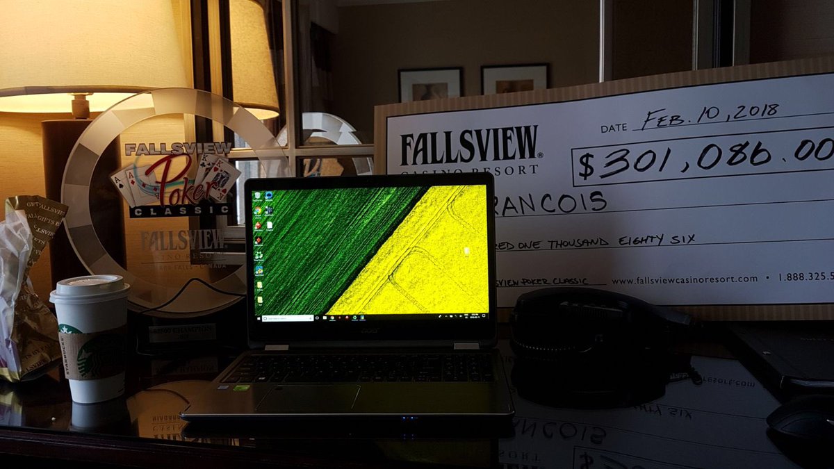 Pass_Lefrancois's tweet photo. Just received a picture of my friend’s Sunday setup to play online...@Billard_lejeu https://t.co/BmVQj8T43Y