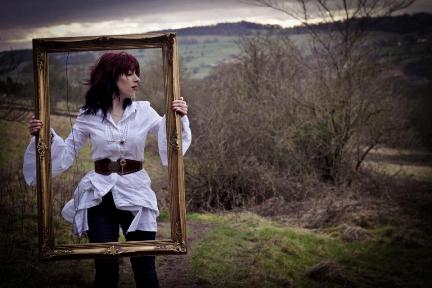 MidlandsMovies's tweet photo. Some exciting news coming from @SophieBlackFilm very soon but in the meantime read about the amazing work from this Midlands director in our Professional Series: https://t.co/kfKuA8eeWd https://t.co/FMFHQ9MWhh
