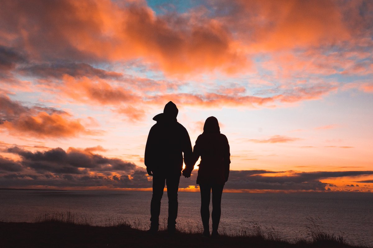 The beach is beautiful on Valentines Day - enjoy it with your sweetheart❤️! Be sure you make a reservation at The Depot for a romantic dinner. There are just a few spots left. Call 360-642-7880 for reservations #beachlife #casualfinedining #romance 💋🌷❤️👍