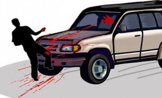 #الكويت / محكمة الجنايات تقضي بتغريم مواطنة مبلغ 350 دينار .. وذلك بعد قيامها بدهس زوجها إثر خلافات شخصية بينهما.pic.twitter.com/oGYn9N50A8 dlvr.it/QFy2fq