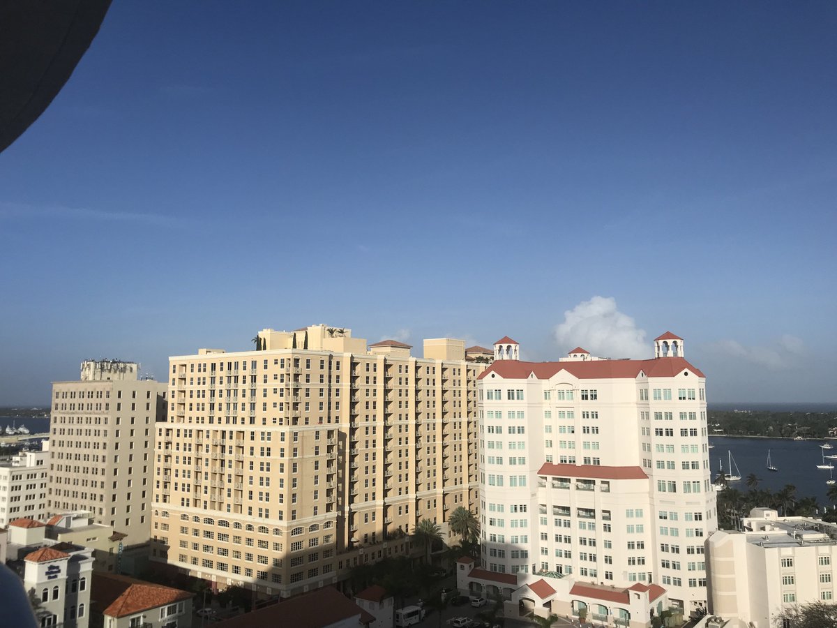 davidassociate's tweet image. It's a gorgeous day in sunny #westpalmbeach! Our lovely 1920s-era #HarveyBuilding stands beautifully amongst new buildings and the sailboats of the intracoastal waterway! #officeforlease