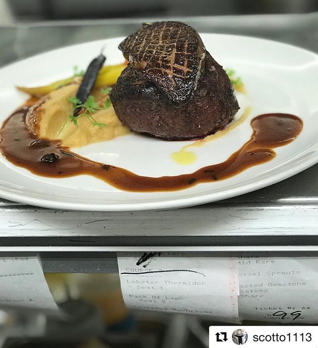 wcprimemeats's tweet photo. #Repost @scotto1113 ・・・
Everything taste better with @hudsonvalleyfoiegras @thecellar #extremeculinary #truecooks #toss #cheflife🔪 #foodporn #cookforlife #commis #workingthepass @wcprimemeats #ifttt #meat #meatporn #foodstagram #foodstyling #chefsof… https://t.co/QosokLKvb6 https://t.co/z09oRc26jK