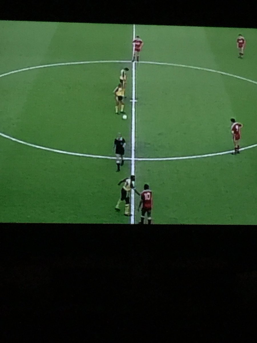goonerted4's tweet image. @LeeDixon2 time for this after that weekend, brought it all back like it was yesterday #properteam 
Thanks Dicko