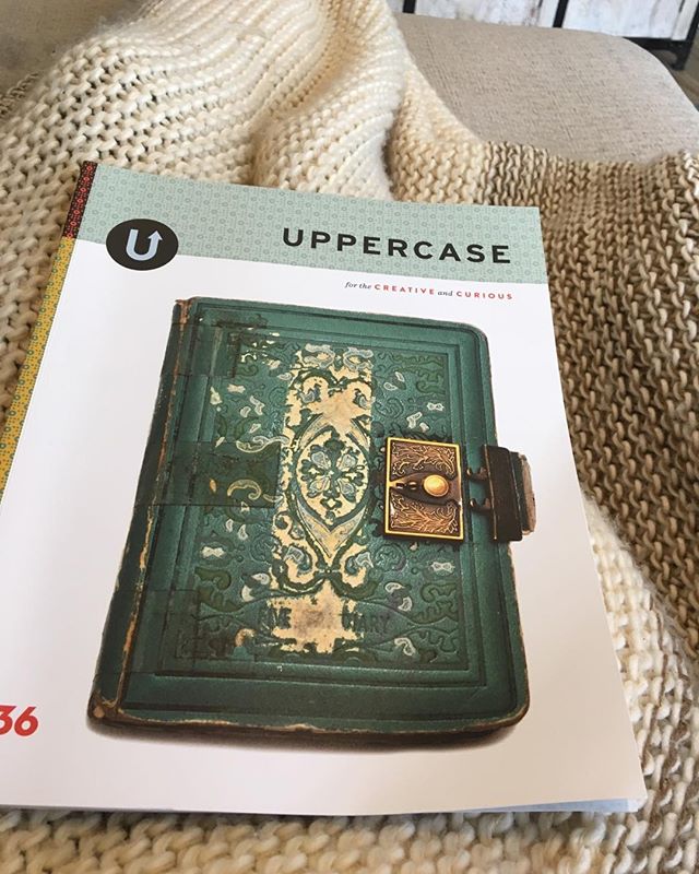 uppercasemag's tweet photo. "Perfect Sunday afternoon, favorite blanket and the new issue of @uppercasemag .  Lucky me 🤓#uppercasemagazine #creativefix 📷: @kris_hackl " https://t.co/CAlC692AeY