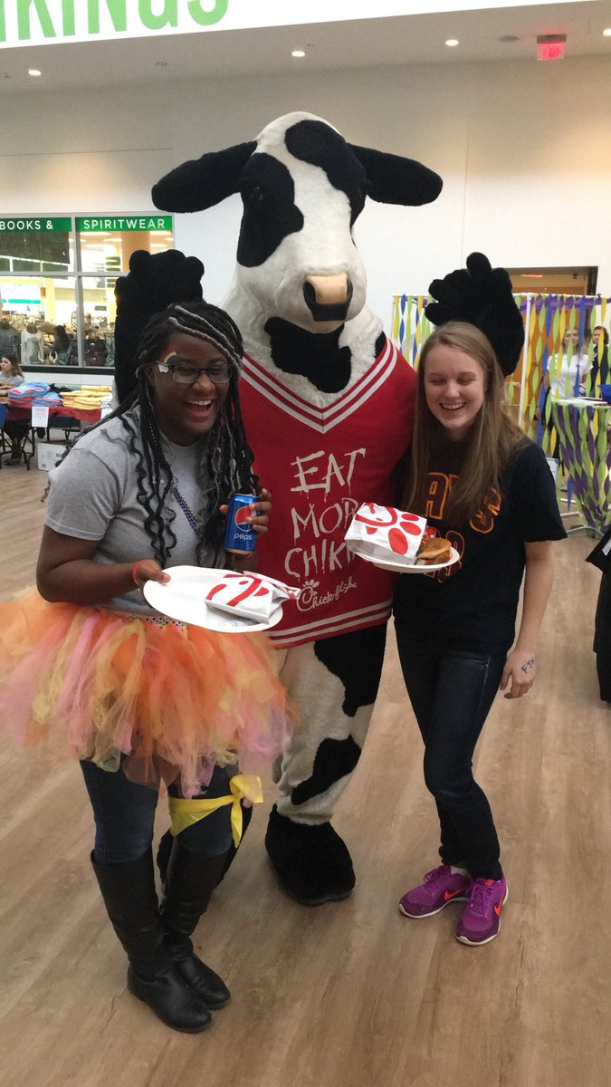 PhiMuCSU's tweet image. Yesterday was loads of fun for such a good cause! Thank you to everyone who helped us raise over $15,000 #FTK at @CleStateDM!