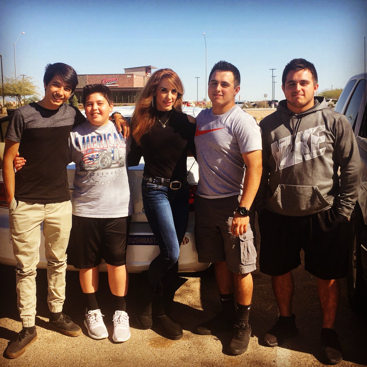 TrishVelasquez3's tweet photo. Iโve got not one, not two, not three, but four handsome Valentineโs!!โค๏ธโค๏ธโค๏ธโค๏ธ#thetrishtrain #lovemyboys #myfourvalentines #fitmom #fitboys #demvelasquezboys #myloves #familytime #balance #blessedx4 #thetrishsystems #run #spin #lift #yoga #sweat #workout #sundayvibes https://t.co/l463GyAbpK