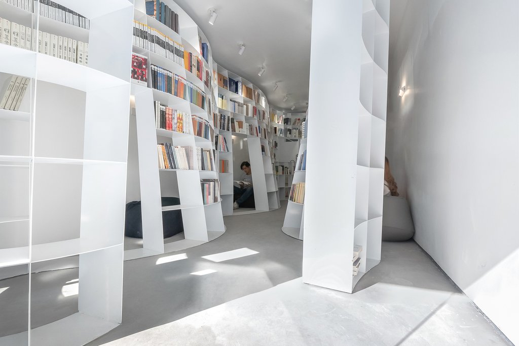 mosferie's tweet photo. Enclave Book Pavilion, China, 2018 [2,000×1,333][OC] https://t.co/SzwhsVX8KC