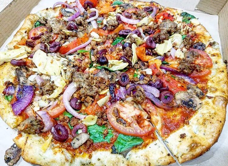 MyPizzaStudio's tweet photo. Eating pizza is an art form. #pizza #pizzastudio #fireeats https://t.co/Npvz3xy3Jx