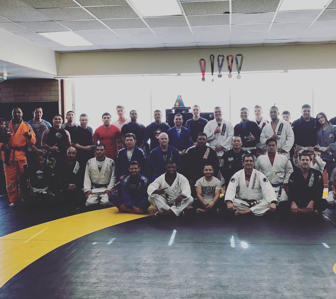 gjsvictorymma's tweet photo. #SundayFunday

It is always a pleasure to be back on #FortCarson and training with my #BrothersInArms. Plus, there were 3 Black Belts on the mats. Today was productive!!!
#HardworkDedication #LionsAndSheeps #VictoryMMA #HustleHardBoxing 
https://t.co/J3oC9MeZSC https://t.co/MFSnYmOLN8