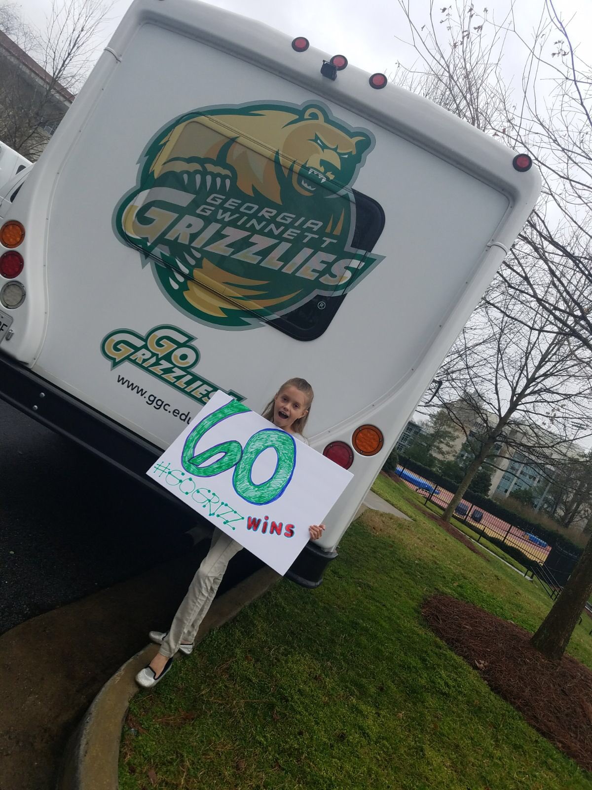 Chase Hodges On Twitter 60 Straight Thanks For The Sign Gabby