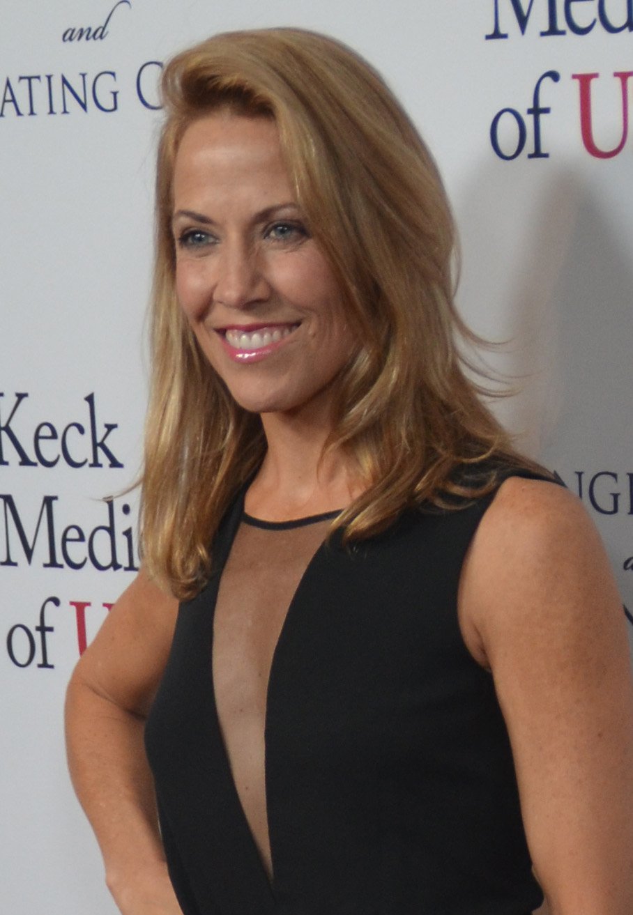 On this day in 1962, Sheryl Crow was born in Missouri! Happy birthday to this talented songtress! 