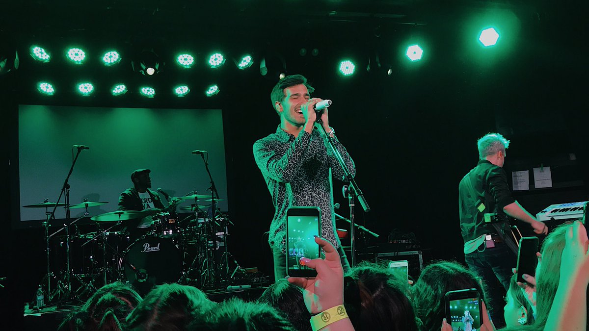 February 2:Jacob performing at The Roxy in Los Angeles, California (Via <a href="/grantsjmw/">oats</a>)