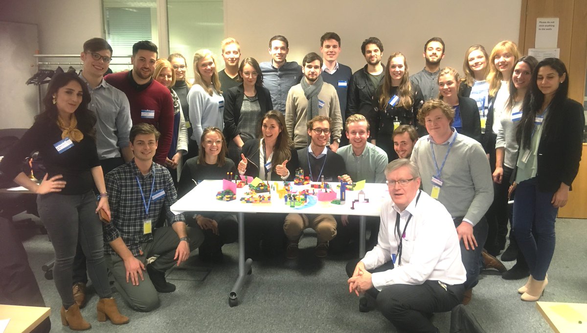 Hengen96's tweet photo. @CbDers 26 Belgian, Dutch and German #CbDers saying 'Hi' from the #EuCbD "Agile for CbD" class - #newibm #imanibmer @IBM  @IBMCCGer @IBMBenelux https://t.co/cE5S5Pp2O5