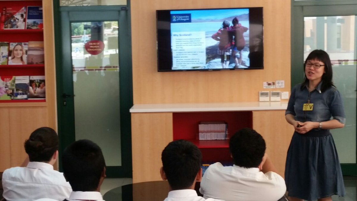 JISHigherEd's tweet photo. Lisa Benlizar from @UofGlasgow  giving a presentation to Year 12 students in the JIS Higher Education Office. https://t.co/cJH5PVZd2s