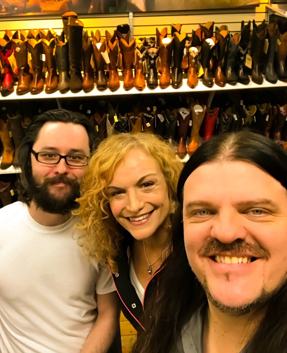 jonstatham's tweet photo. Almost showtime! #iplaymusic #musicproducer #songproduction #grantcardone #elenacardone #milliondollargiveaway #10X #realdeal #jonstatham #singer #artist #songwriter #musicrow #bmi #ascap #sesac #music #billboard #grammys #americansongwriter #losangeles #hollywood #singingzone https://t.co/HSfA5BwxNR