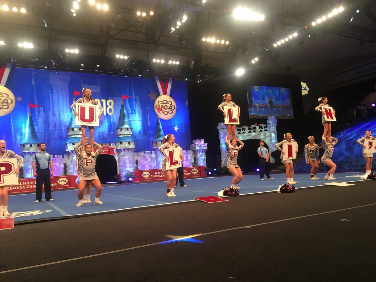 UCAupdates's tweet photo. Such a crowed effective cheer from Pulaski County High School in the Small Varsity DII Finals! #UCAnationals 🗣👏🏼 https://t.co/XeftWoC8Nh