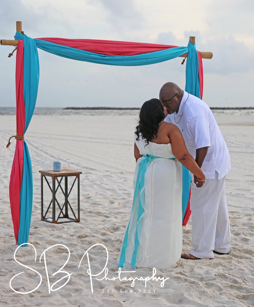 SBBeachWeddings's tweet photo. We offer a 3 piece arbor decorated with fabric in the colors of your choice. It's a beautiful addition to any beach wedding!

#AlabamaGulfCoast #BeachWedding #BeachPhotography https://t.co/STPLsXw64O