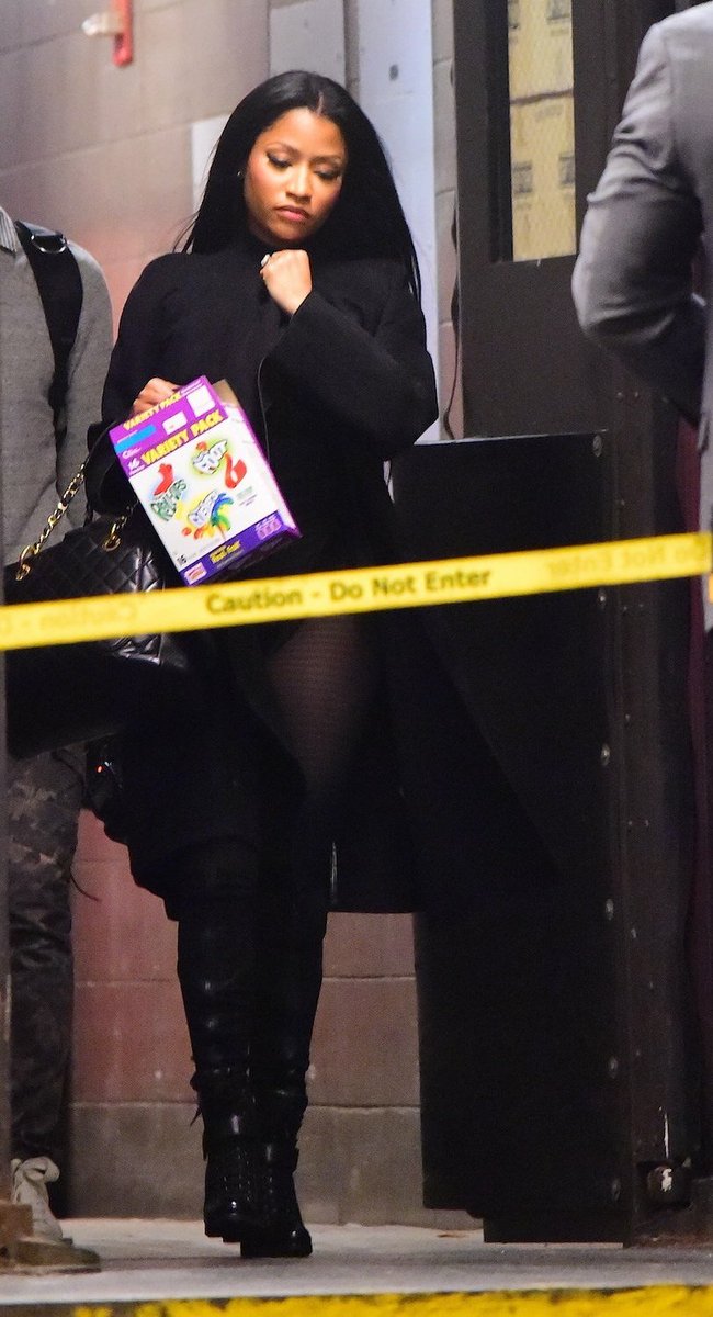 NMdetails's tweet photo. 2015 Candid in NY https://t.co/W6PyETYDdh