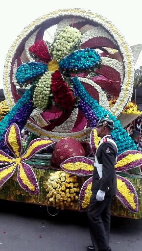 Un verdadero arte de quienes por décadas elaboran las alegoría ambateñas.