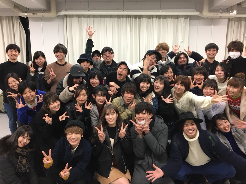 梶野竜太郎 昨日が 最終稽古 総合稽古 の時に他の3作品 ユキドケムスメ 感情パルプンペ Springsugersweet を観ました 前打ちしてないのに何でこんなに四種四様なんでしょうか 本当に面白いしバランスが凄く良い 私の処女作 ブラックスタジアム