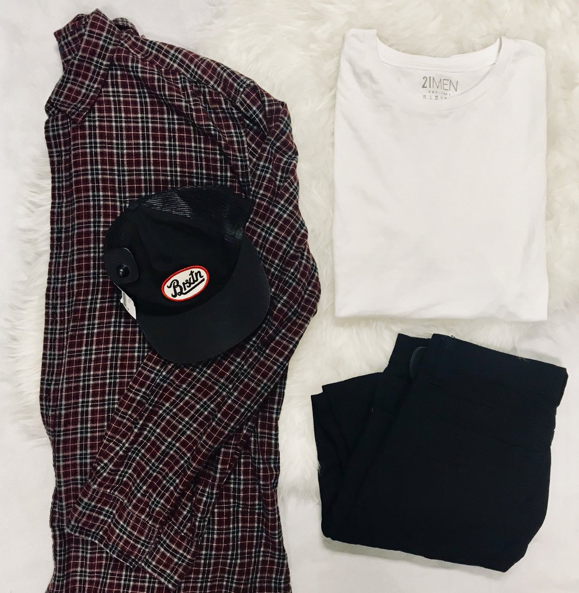 PCTemecula's tweet photo. men’s outfit goals 😍
brixton hat $12
denim size 32 $15
forever21 tshirt size L $6
st. john’s bay long sleeve size XXL $10
#platosclosettemecula #gentlyloved #gentlyused #21men #forever21 #brixton #mensfashion #mensootd #mensoutfit #mensstyles #ootd https://t.co/MjDSXj0WVg