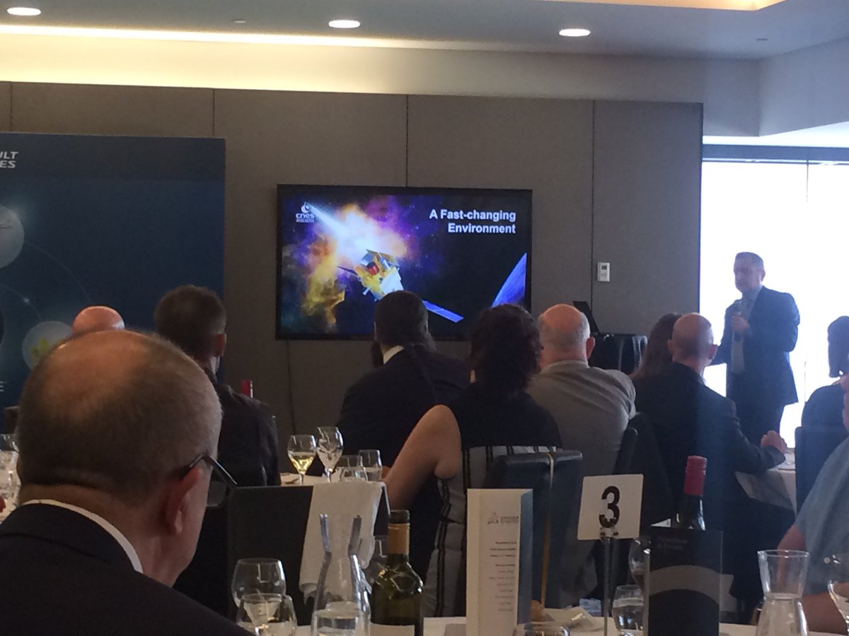CNES and Dassault discussion new space opportunities through the 3D experience.