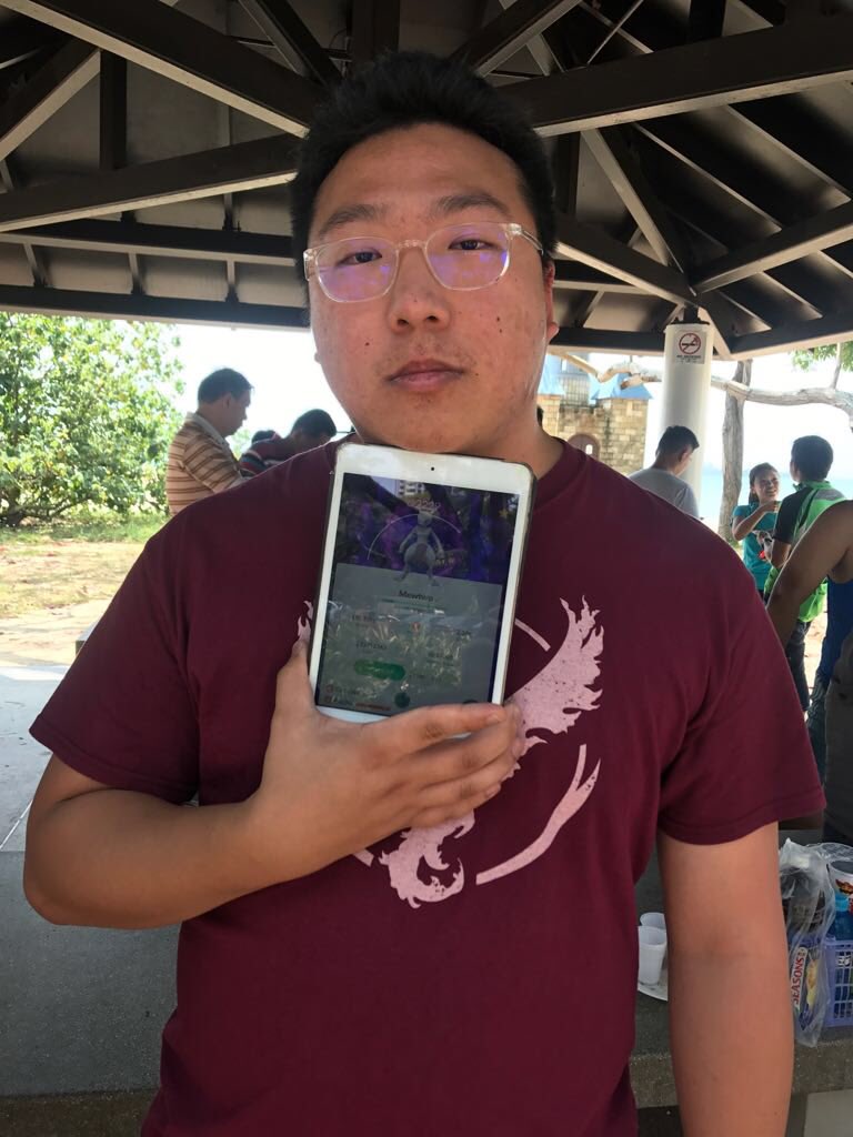 PeloPoGO on X: @PokemonGoApp Free shiny rayquaza phone