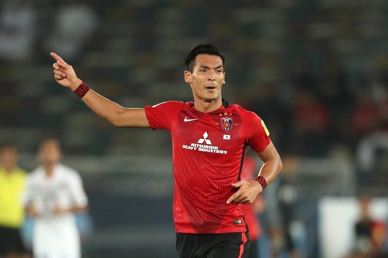 Jリーガー紹介 No 8 浦和レッズ 槙野智章 ﾏｷﾉ ﾄﾓｱｷ ポジション Df 背番号 5 1cm 77kg 1987年5月11日生まれ 彼はものすごく熱い男だ それを生かした守備が光る チームのムードメーカーであり重要な存在であると言えるだろう T Co