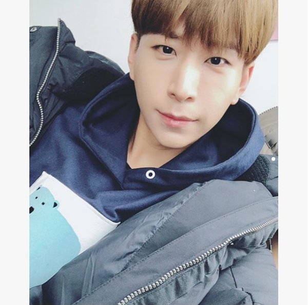 VAV_Brasil's tweet photo. 📷 [INSTAGRAM/STVAN] 120218

#👍 #BomDia #Bomdianoite
#VAMPZ #Fazem #O #Que #Hoje?
#Curioso ???????????? #☺️
#vav #stvan #vampz https://t.co/5aWGs4AmvK
