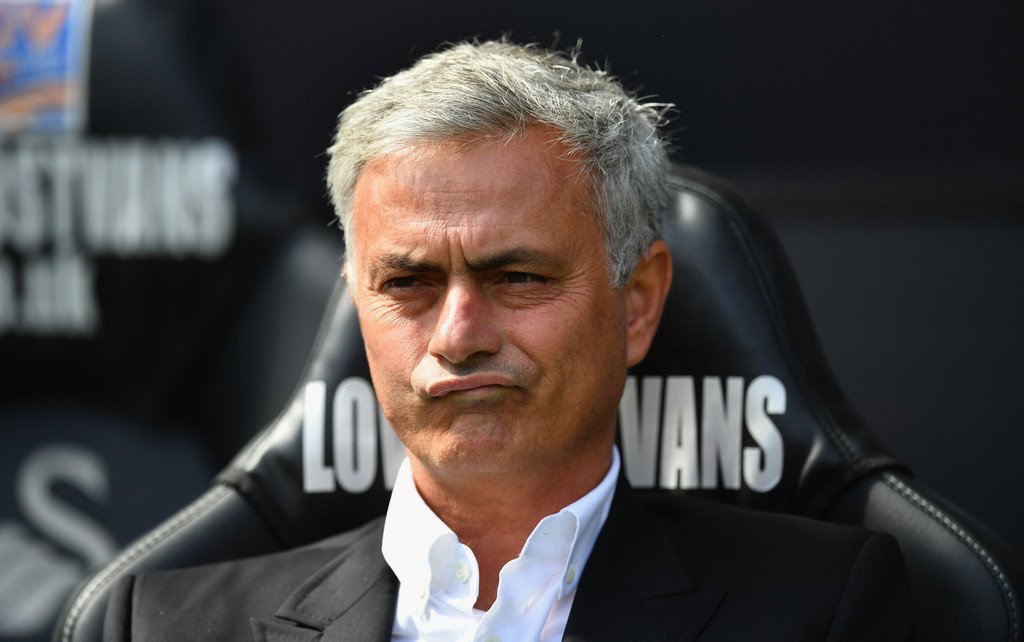 GarotoDoBrasill's tweet photo. José Mourinho no St. James' Park:

7 jogos
3 empates 
4 derrotas https://t.co/0u48rdRYn0