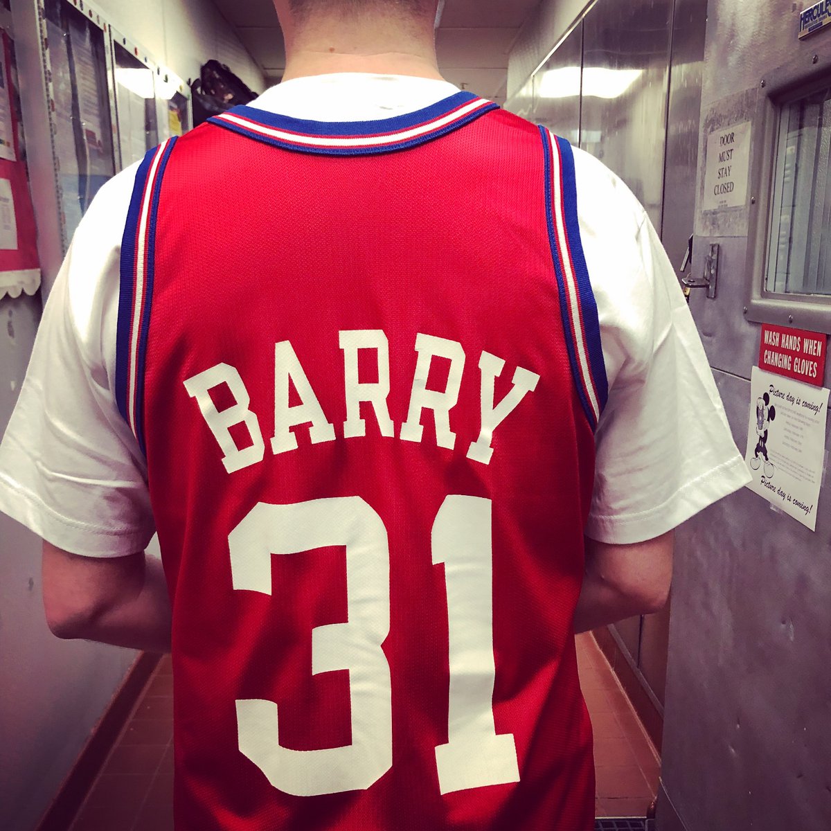 Coach_Barry_'s tweet image. Last day of wearing jerseys for spirit week at work. I had to break out my @Barryathree Clippers jersey because he’s my “cousin”!! #kinda #notreally #slamdunkchamp #3ptshootoutchamp