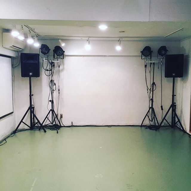 fdffinfo's tweet photo. 冷泉荘プログラムbの開演時間が17:10に変更となります。
The opening time of Program b at Reizensou will be changed.
17:00→17:10
#fdff11 #fukuoka #福岡 #ダンス #contemporarydance https://t.co/hg5IMgrgS2 https://t.co/AShAGhpyKc