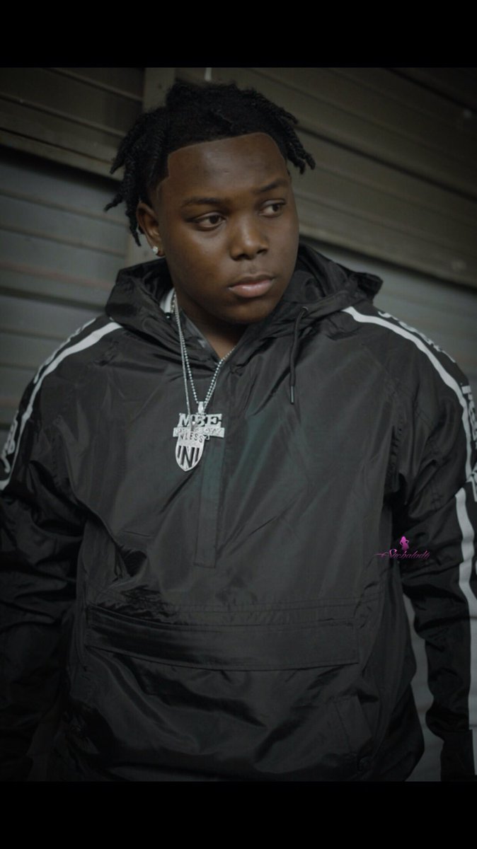 MuddBruddaBo's tweet image. all praise to most high 🙏🏾 .. i just gotta beat the odds 🖤 #NlessLifestyle🖤🌴 #HustleHearted🚶🏾‍♂️🖤