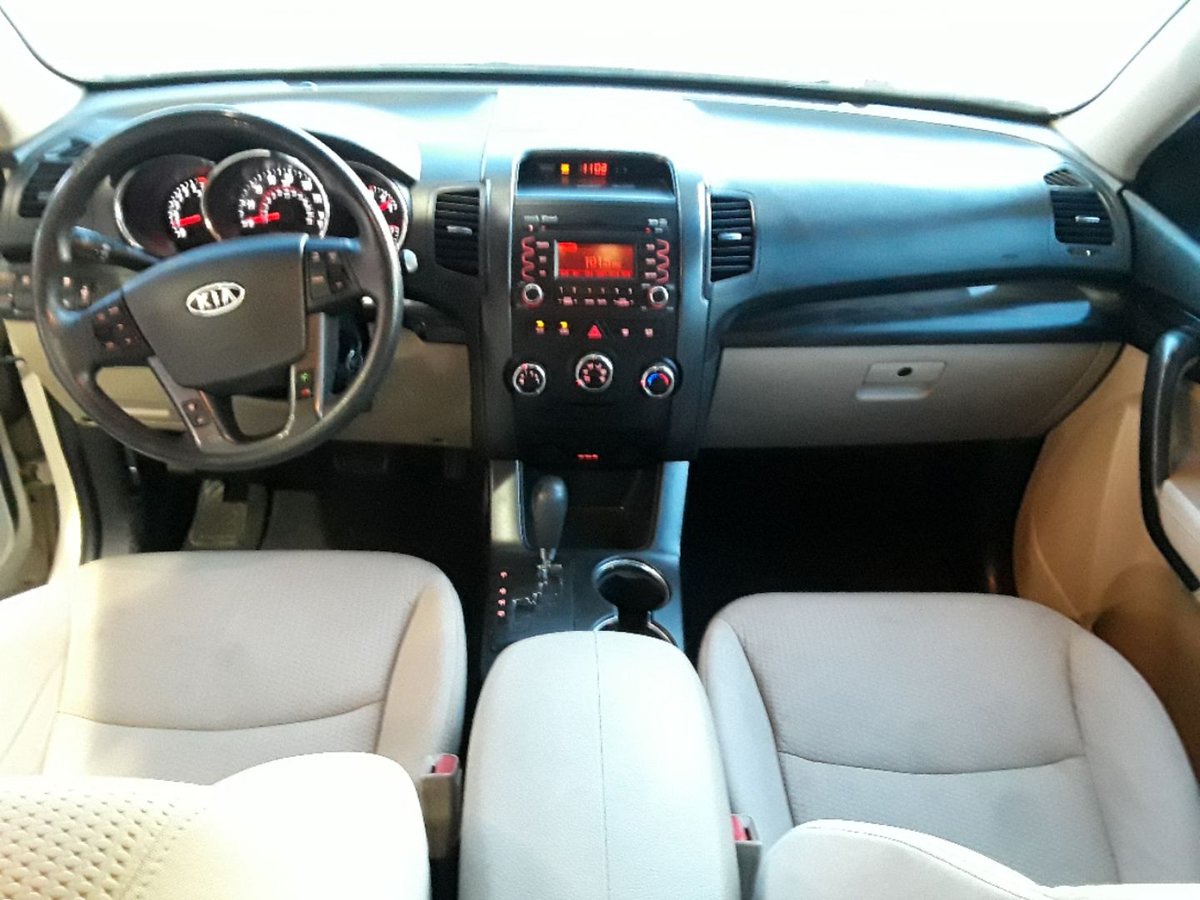 ExclusiveAutoAr's tweet photo. Check this NEW CAR FOR SALE! 
Car Shown: Kia Sorento 2011

Call ExclusiveAutomotiveaz for more details about it

#Cars #Usedcars #Dealership #arizonacars #mesa cars #buyingacar #carmemes #exclusiveautomotiveaz #motivation #monday # guaranteedapproval #rideanddrive #anycaranywhere https://t.co/Z8XvCEPZnQ
