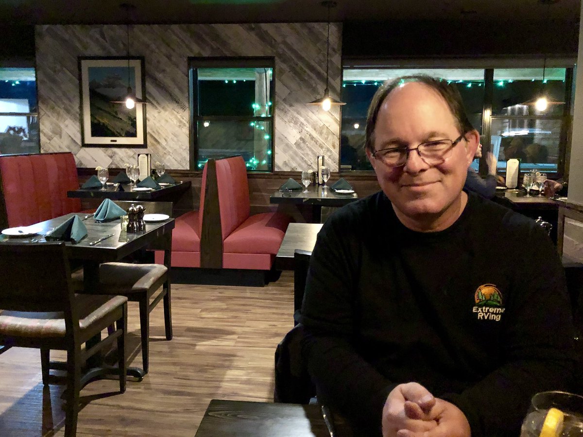 ExtremeRVing's tweet photo. When traveling as an #rver finding the right place to #dine can be a challenge. Lucky for us while visiting @LakeCityicewall we found https://t.co/cb6zAnN7Nj Family owned - a must see in the area - the staff is amazing &amp; food is #DELICIOUS #secondhelping https://t.co/DHUVkg3WzL