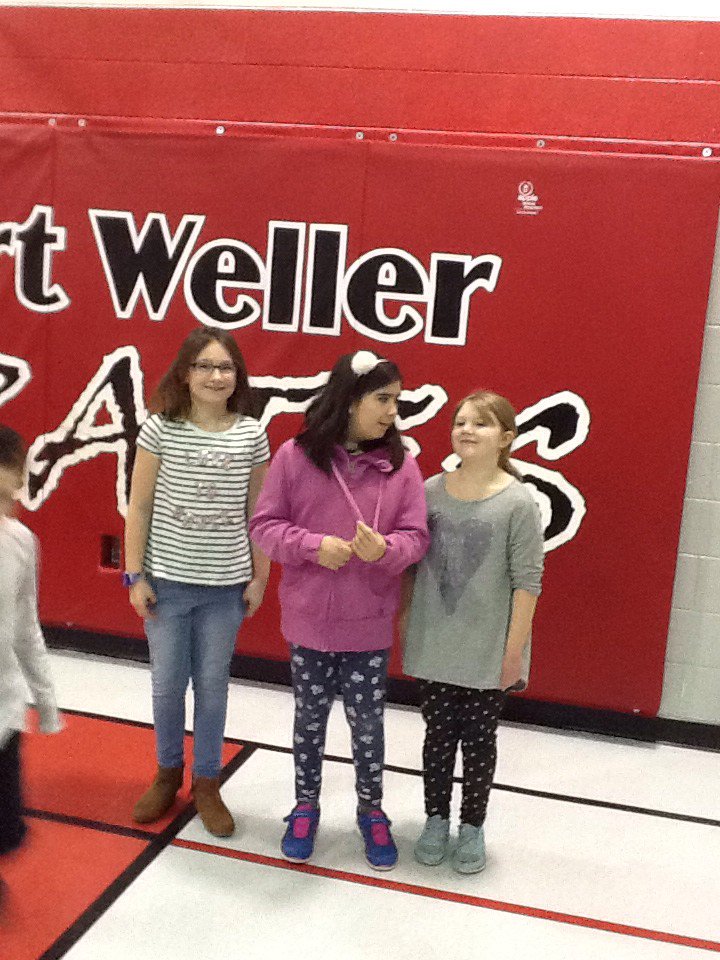 mrsdnesbitt's tweet photo. Friday dance fun@PortWellerPS https://t.co/QXWh6WzD1K