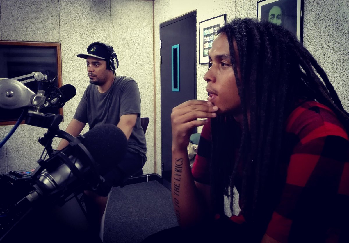 Metalloid_Lab's tweet photo. Tune into #TheEffervesceShow on @UCTRadio
@Arsenicbeats & @MvulaDrae are live on air with @tash23vard
#HiddenFormula
#ProjectIndigo https://t.co/rRY5dc8q4F
