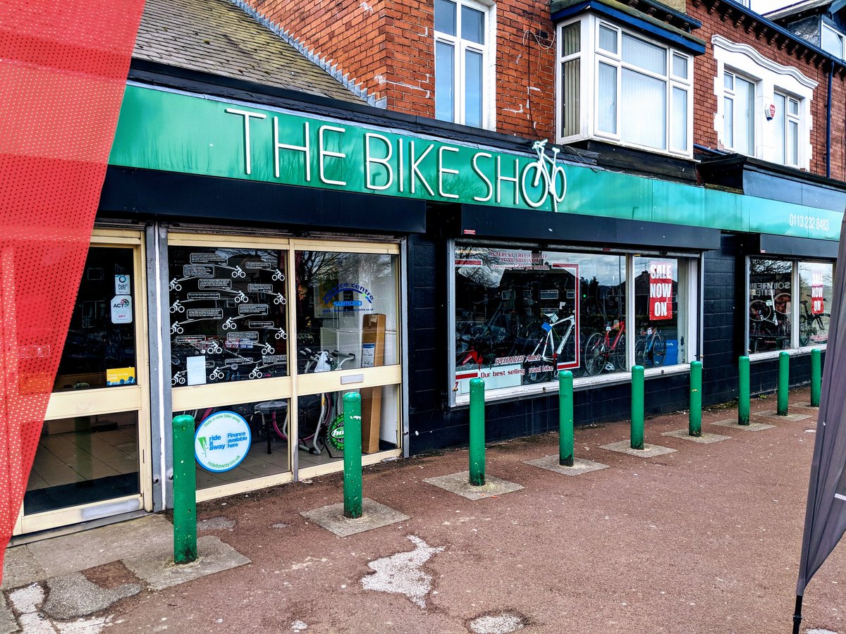 kingpak93's tweet photo. Nice trip to see our friends at The Bikeshop Leeds @leedsbicycle 
Lots of great #Deals to be had including @dawescycles @ClaudButlerUK and @SquishBikes #bikes 
Call in and see. #shoplocal #Leeds #Yorkshire #business #cycling #sale #fitness #stocks #shop https://t.co/qu0zNskj6p
