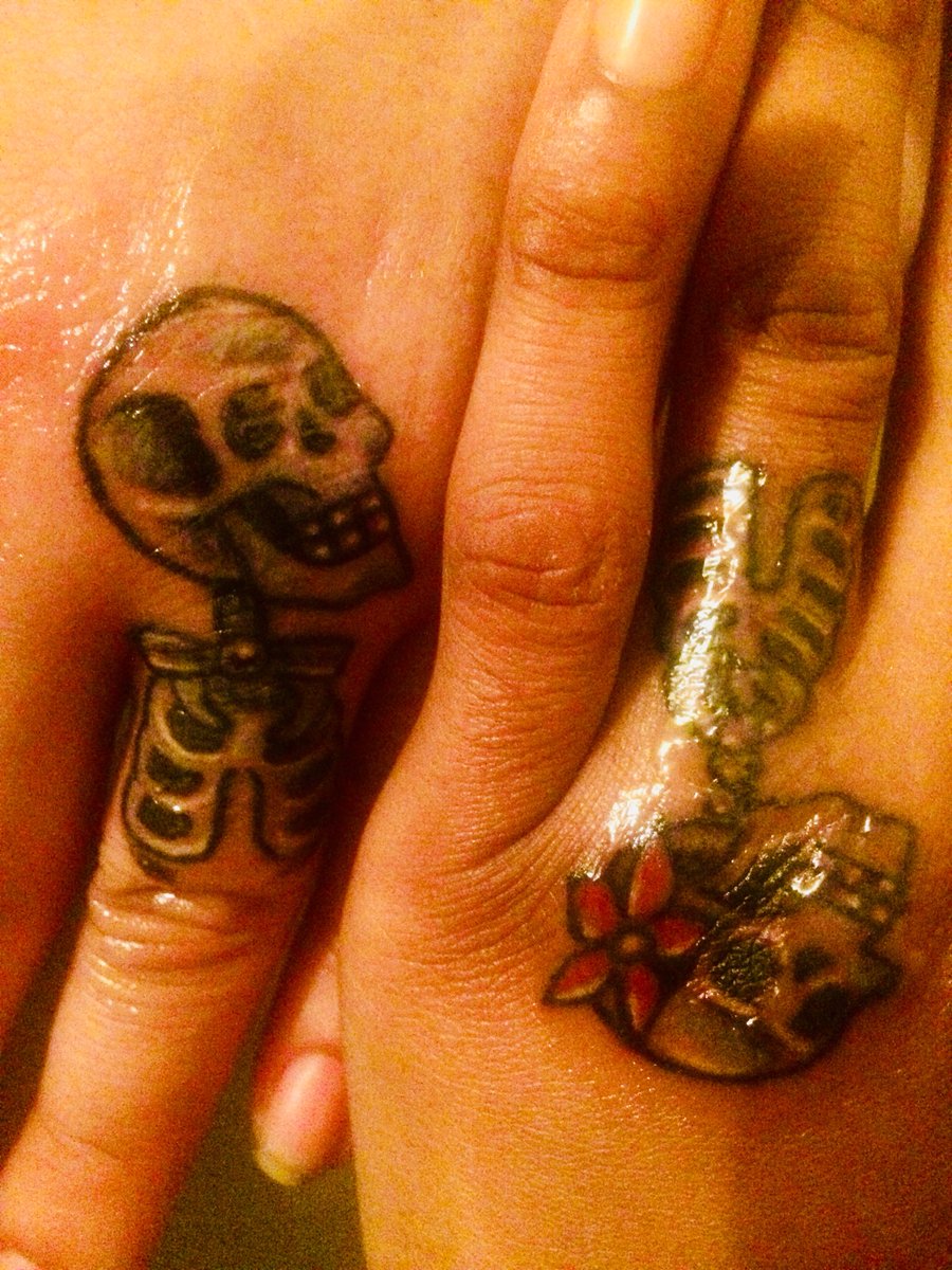 lisalyfw30's tweet photo. Our rings https://t.co/QLXWw6b5sm