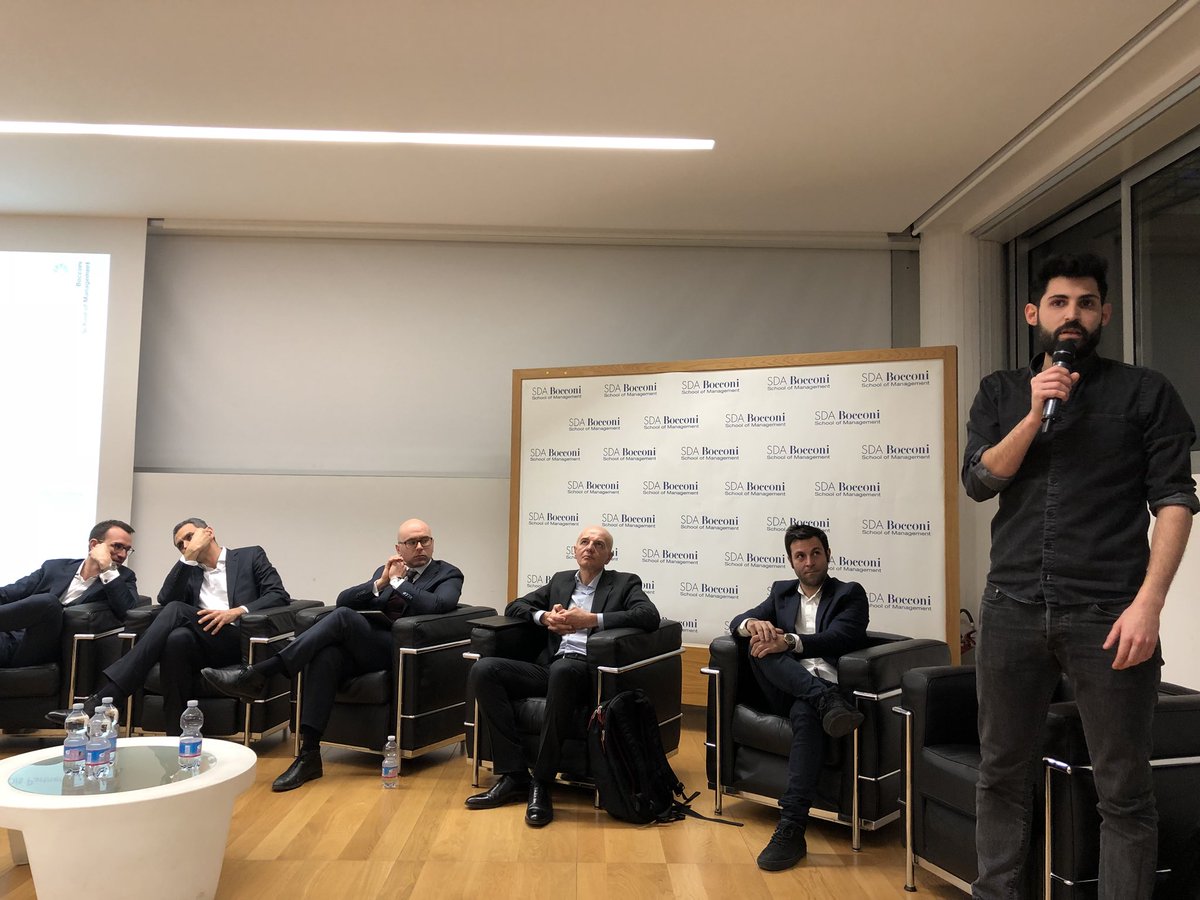 HUB39official's tweet photo. Showcasing the #bitcoin #atm with #ethereum transfer that takes 30seconds only @sdabocconi #blockchain #fintech @simonemone #hub39fintech https://t.co/3IFgLdovz0