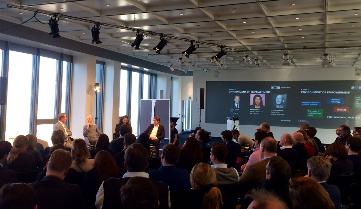 axelspringer's tweet photo. "Wie wollen wir arbeiten?" Spannende Fishbowl-Diskussion zur Zukunft der Arbeit bei Axel Springer #ASNewWork https://t.co/x9nFU9VXBM