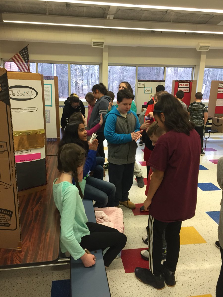 karenripa50's tweet photo. Solving the world’s problems at the Farm!! PF Invention Showcase. @ParkerFarmsES @SalMenzo @CT_Invent https://t.co/0Q8nlNtByb