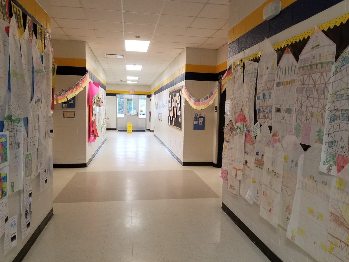 AndreaHildel's tweet photo. 2nd grade learned all about Germany for Global Night. #Germany #CRES #globalnight #2ndgraderules @Sherika_Atk @nicholem2015 @Petals2Reading @mellottahill1 @CumberlandRoad @AdrienneReaves @Petals2Reading https://t.co/7J0dGgFKFf