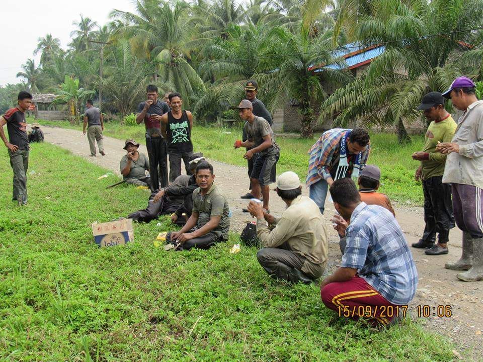 donloho1's tweet image. 2017 di Kabupaten labuhanbatu sudah dilaksanakan Sistem Kerja PKT.. tapi tidak 30 %... @EkoSandjojo @jokowi @KemenDesa @DirjenPPMD