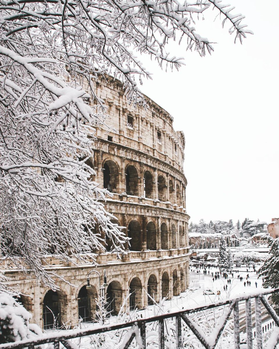 HoopsReturns's tweet image. Roma nevada enamora aún más.